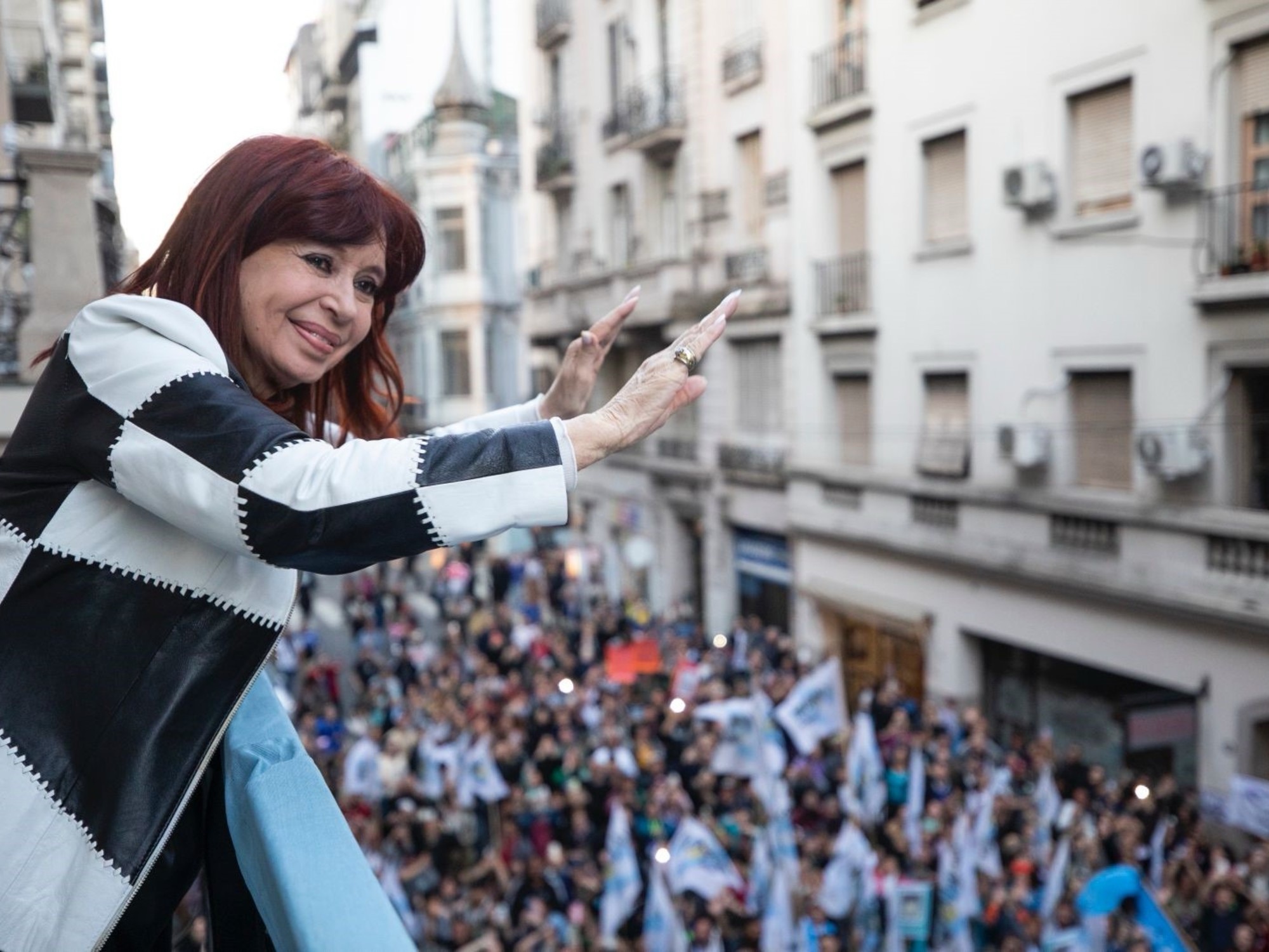La Justicia ordenó que Cristina Kirchner vuelva a cobrar la pensión de Néstor Kirchner