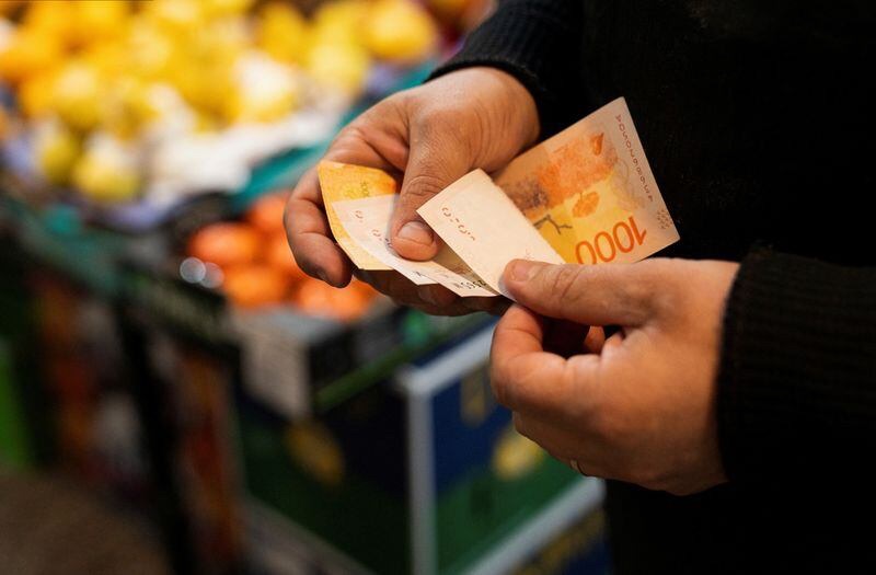 La inflación de enero fue de 2,9% y acumuló 32,4% en los últimos doce meses