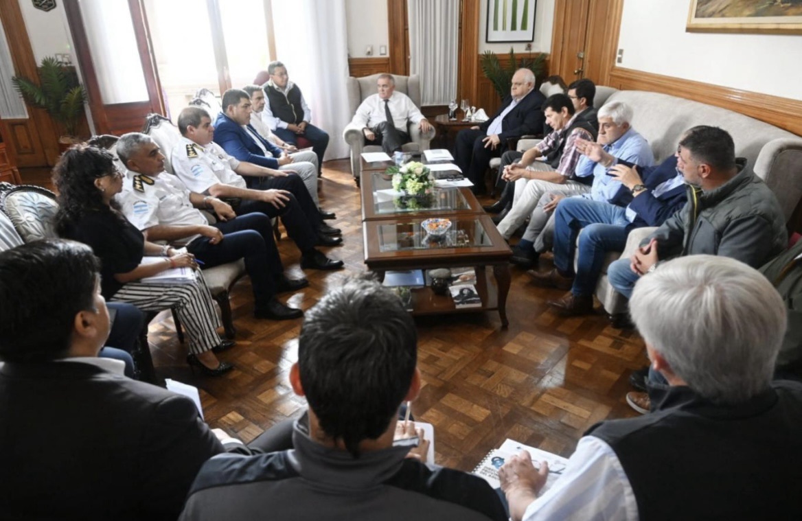 Jaldo coordinó acciones con el Gabinete para asistir a zonas afectadas