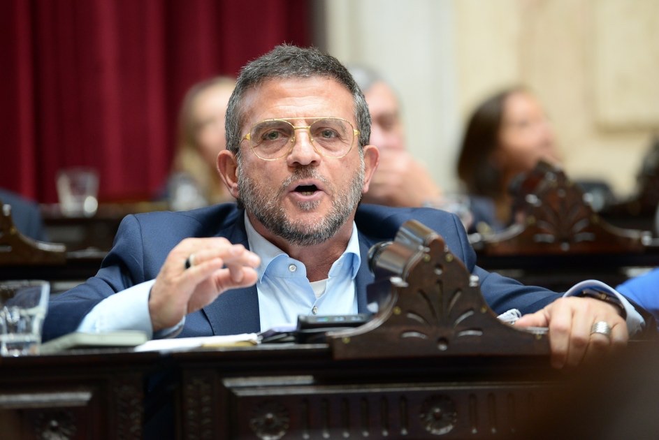 Piden la indagatoria del diputado Carlos Cisneros en una derivación de la causa Vélez