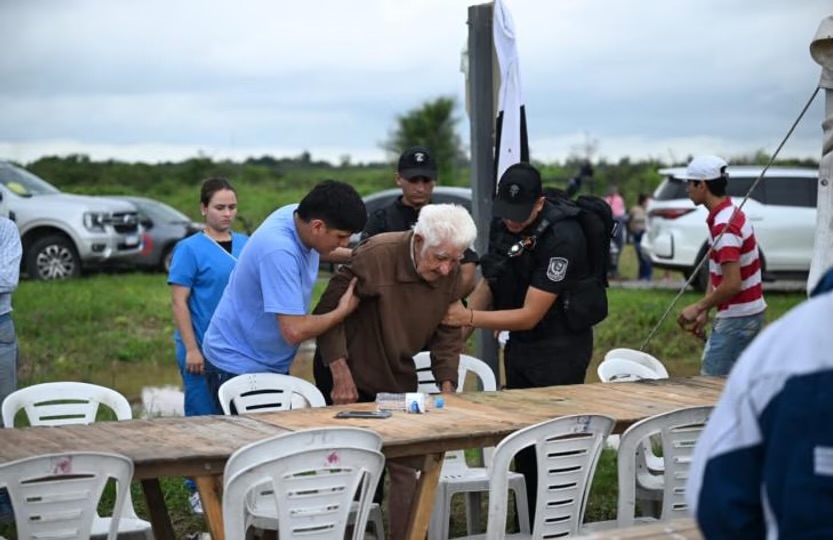 Coordinan asistencia y evalúan evacuaciones en las zonas aisladas