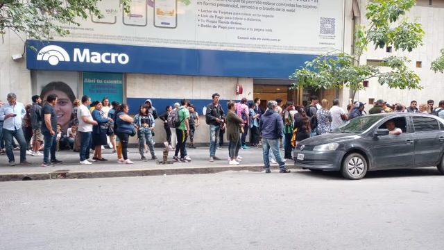 Bancos profundizan el cierre de sucursales por el aumento de la mora y la caída del crédito