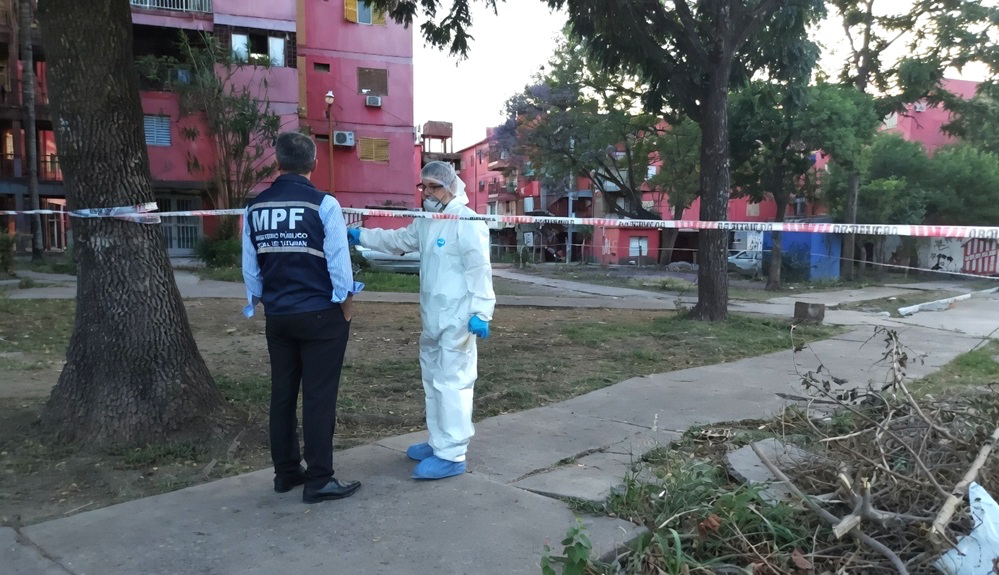 Vecinos del Oeste II juntan firmas para que se desaloje una casa que funciona como centro de venta de drogas
