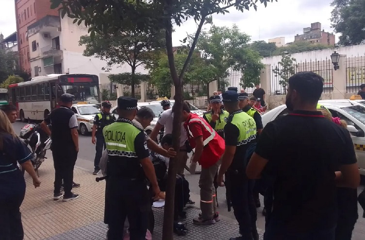 Un niño se accidentó cuando bajaba del colectivo en calle San Lorenzo
