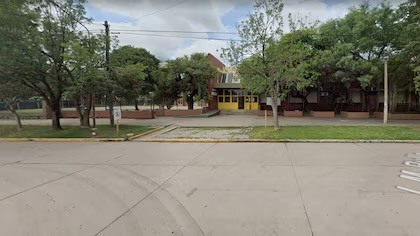 Tragedia en un colegio de Santa Fe: “El arma habría entrado en un estuche de guitarra”, declaró la mamá de uno de los chicos