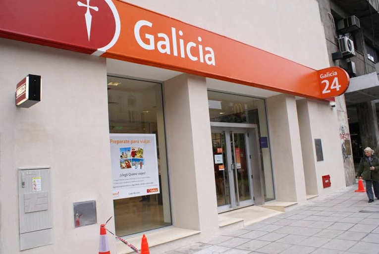 Banco Galicia cerrará sucursales en Tucumán: clientes ya reciben avisos con fechas de traslado