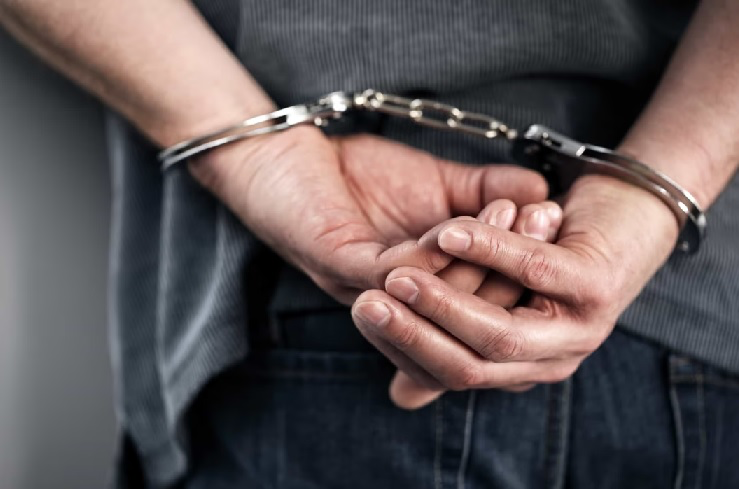 Exoneran al policía que violó a una menor en una comisaría de La Madrid y revelan aberrantes detalles del abuso